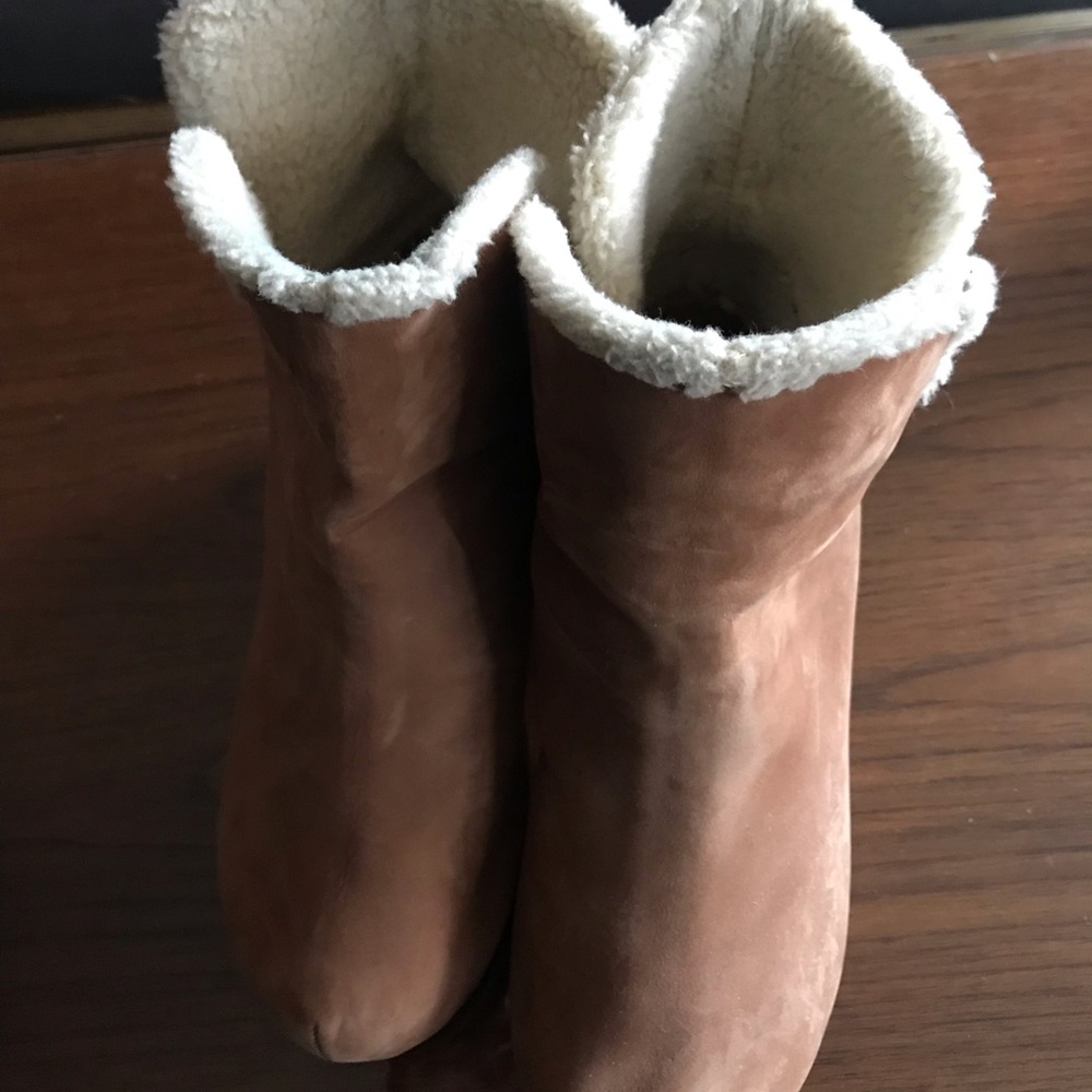 Clog boots. Suede. Shearling lined. Small block heel -2 1/2 in wooden heel.